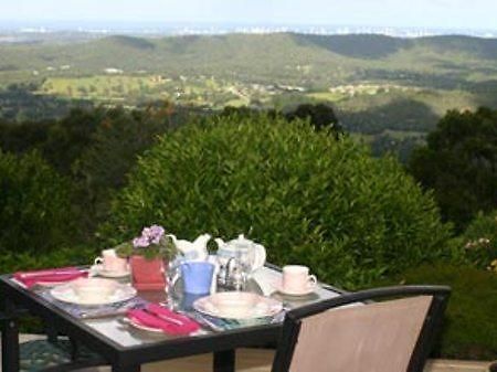 Hillside Country Retreat Bed & Breakfast Gold Coast Exterior photo